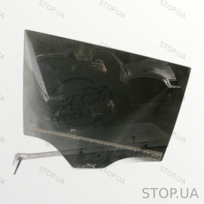 3CN845026 стекло двери заднее правое 3CN845026 Стекло двери задней правой V