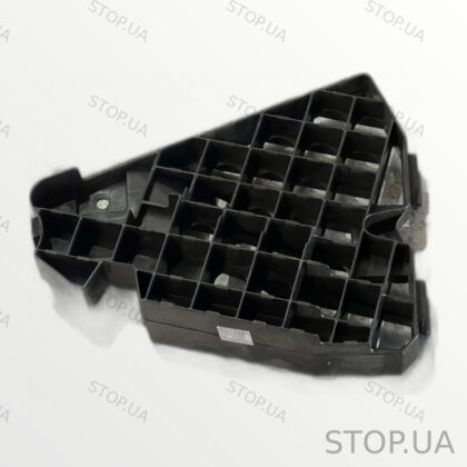 3CN858801A кронштейн торпедо правый Кронштейн торпедо правый Volkswagen Atl