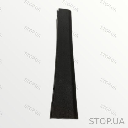 3CN868224 обшивка передней правой стойки Обшивка передней правой стойки Vol