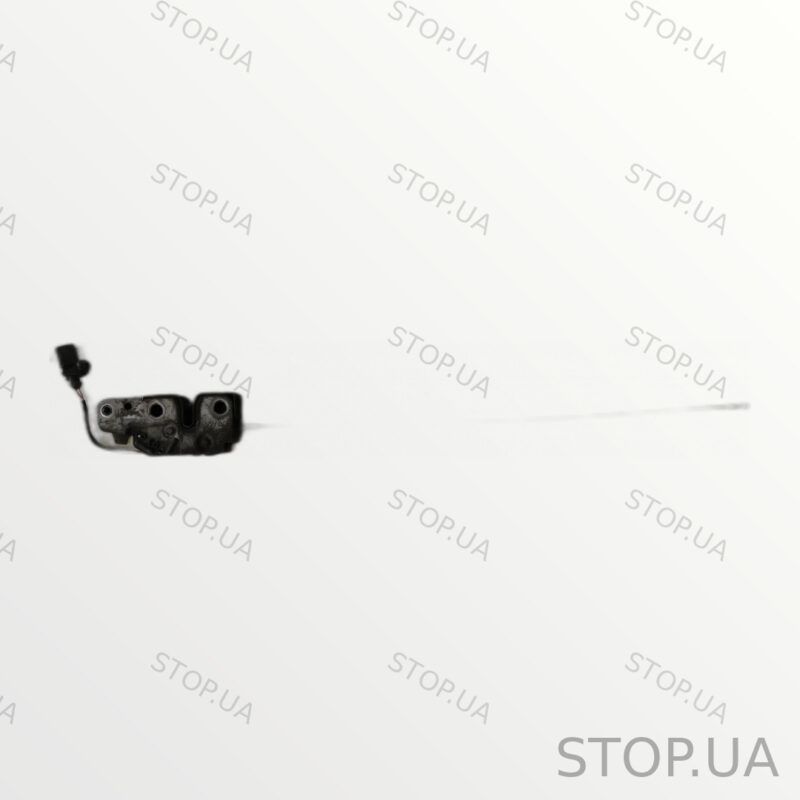 3T0823509 замок капота Volkswagen 3T0823509 Замок капота Superb 2 2008-2015
