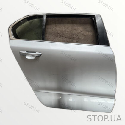 3T5833056 дверь задняя правая в сборе Дверь задняя правая в сборе Skoda Sup