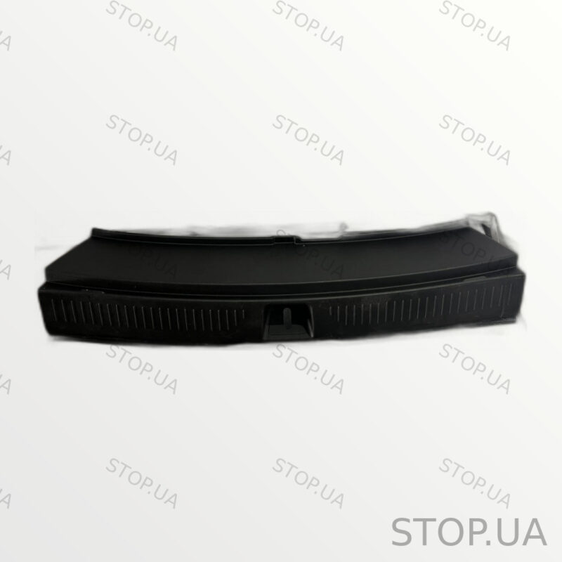 42786284 накладка задней панели Chevrolet Bolt EUV (2022–2023)