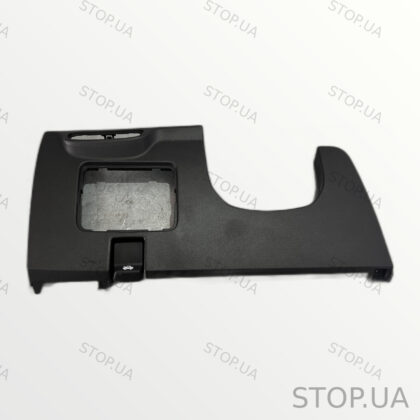 42789564 накладка колина Chevrolet Bolt EUV (2022–2023)