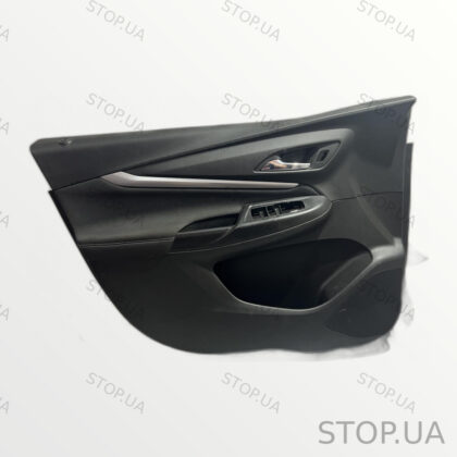 42822383 обшивка двери Chevrolet Bolt EUV (2022–2023)