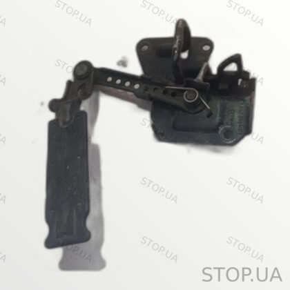 4B0823480C замок капота Audi A6 C5 замок капота 4B0823480C Замок капота Aud