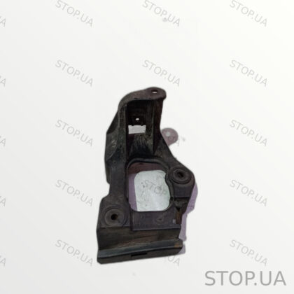 4B0853921B кронштейн накладки порога левый 4B0853921B Кронштейн накладки по