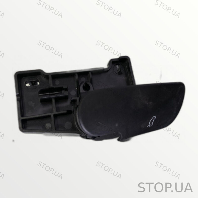 4K1823533C кронштейн с ручкой открытия капота Кронштейн с ручкой открытия к — изображение 2