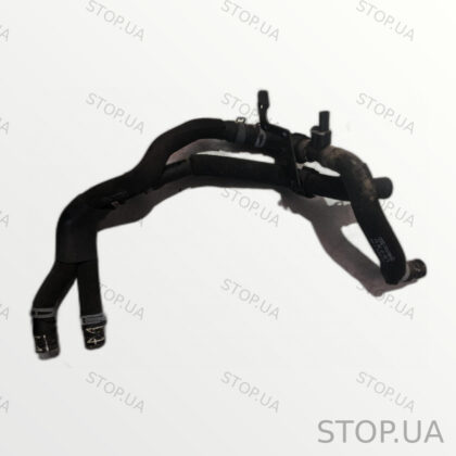 4KE121036C патрубок системы охлаждения Патрубок системы охлаждения Audi Q8