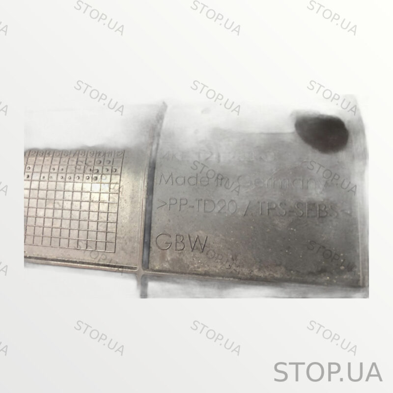 4KE121286C воздуховод радиатора нижний правый 4KE121286C Воздуховод (дефлек — изображение 3