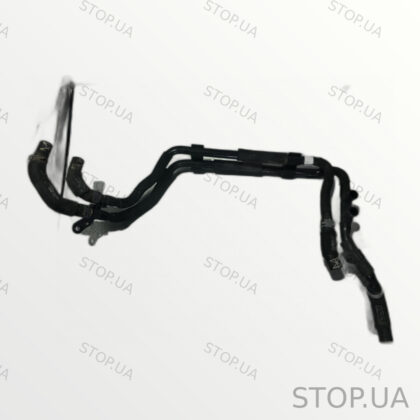 4KE121609P патрубок системы охлаждения Патрубок системы охлаждения Audi Q8