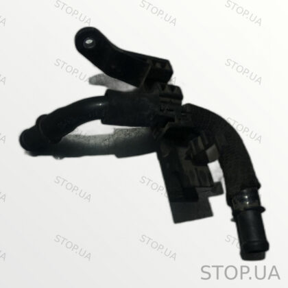 4KE122981F трубка системы охлаждения с кронштейном Трубка системы охлаждени