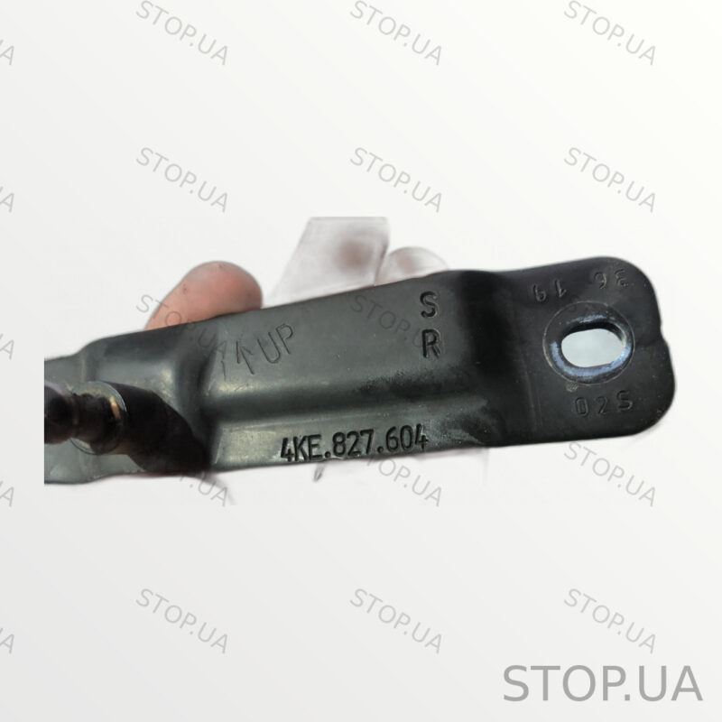 4KE827604 кронштейн амортизатора крышки багажника правый Кронштейн амортиза — изображение 2