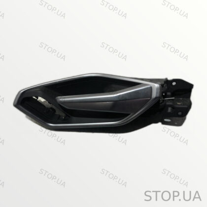 4KE837020A внутренняя ручка двери Внутренняя ручка двери передняя правая Au