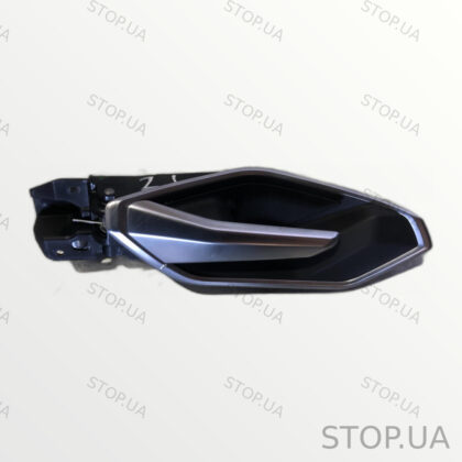 4KE839019 внутренняя ручка двери задняя левая Внутренняя ручка задней левой