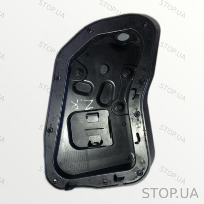 4KE839104 накладка внутренней панели двери Накладка внутренней панели двери