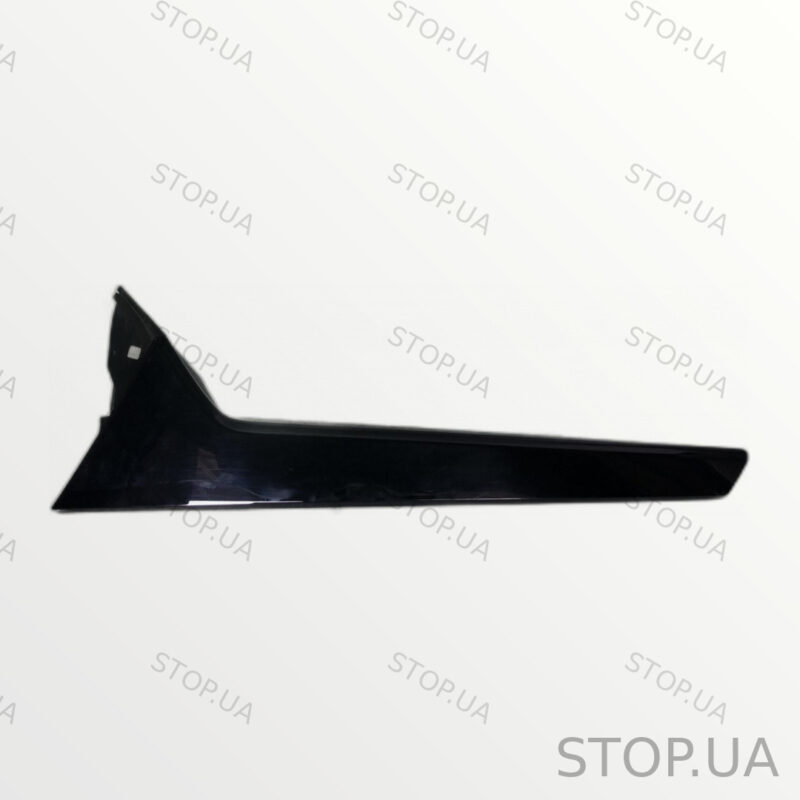 4KE854871 накладка крышки багажника левая Накладка левой крышки багажника A