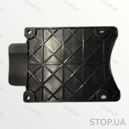 4KE863968 накладка пола второго ряда сидений Накладка пола второго ряда сид