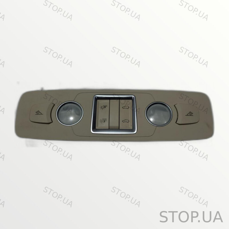 4L0947112E плафон салона Плафон салона Audi Q7 3.0 TFSI 2005-2015, артикул