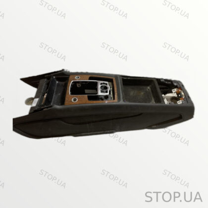 4L1863244C туннель консоль Туннельная консоль Audi Q7 4L 2010-2015, артикул