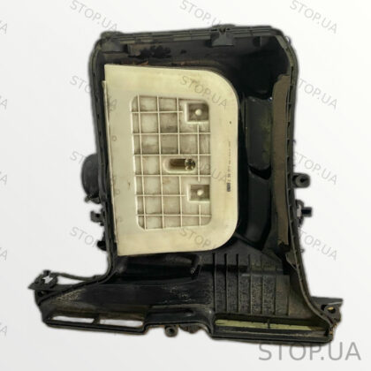 4M0133837A корпус воздушного фильтра 4M0133837A Корпус воздушного фильтра A