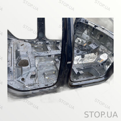 4M0809847 стойка с порогом центральная правая Стойка с порогом центральная