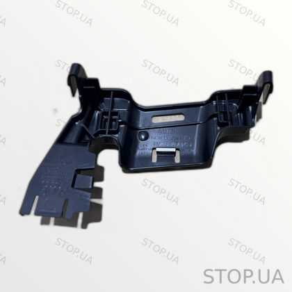 4M0867192 кронштейн накладки центральной стойки правый Кронштейн накладки ц