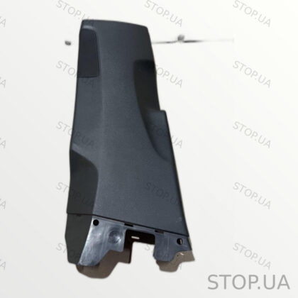 4M0867239F накладка центральной стойки нижняя левая 4M0867239F Накладка цен