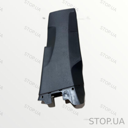4M0867240K накладка центральной стойки нижняя правая Нижняя правая накладка