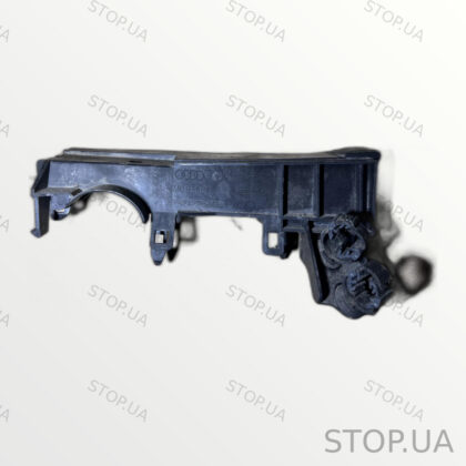 4M0971871BG крепление жабо левое верхнее Крепление жабо левое верхнее Audi