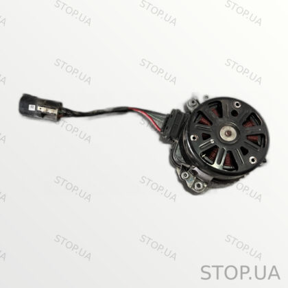 5001755 моторчик вентилятора Rivian R1T (2022–2023)