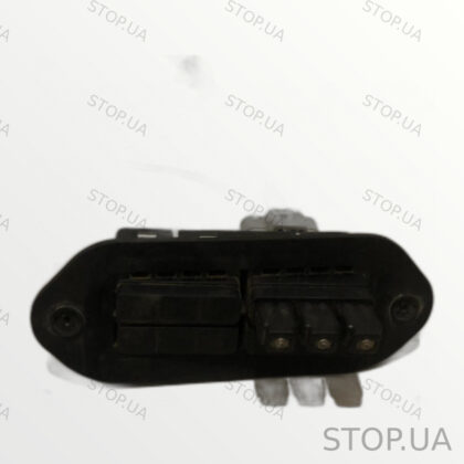 51811769 контактная группа боковой двери правая Контактная группа боковой д