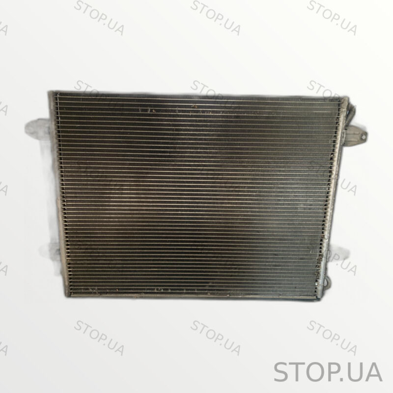561820411 радиатор кондиционера Радиатор кондиционера Volkswagen B7 USA SKU — изображение 2