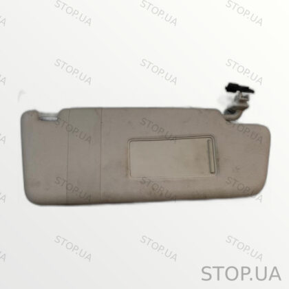 561857552 козырек солнцезащитный правый Козырек солнцезащитный правый Volks