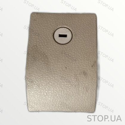 561863413 заглушка полки багажника Заглушка полки багажника Volkswagen Pass