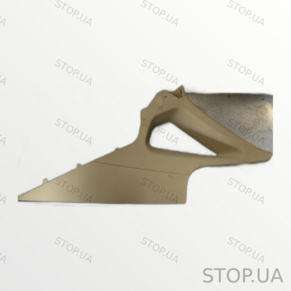 561867288E обшивка стойки задняя правая Обшивка задней правой стойки Volksw