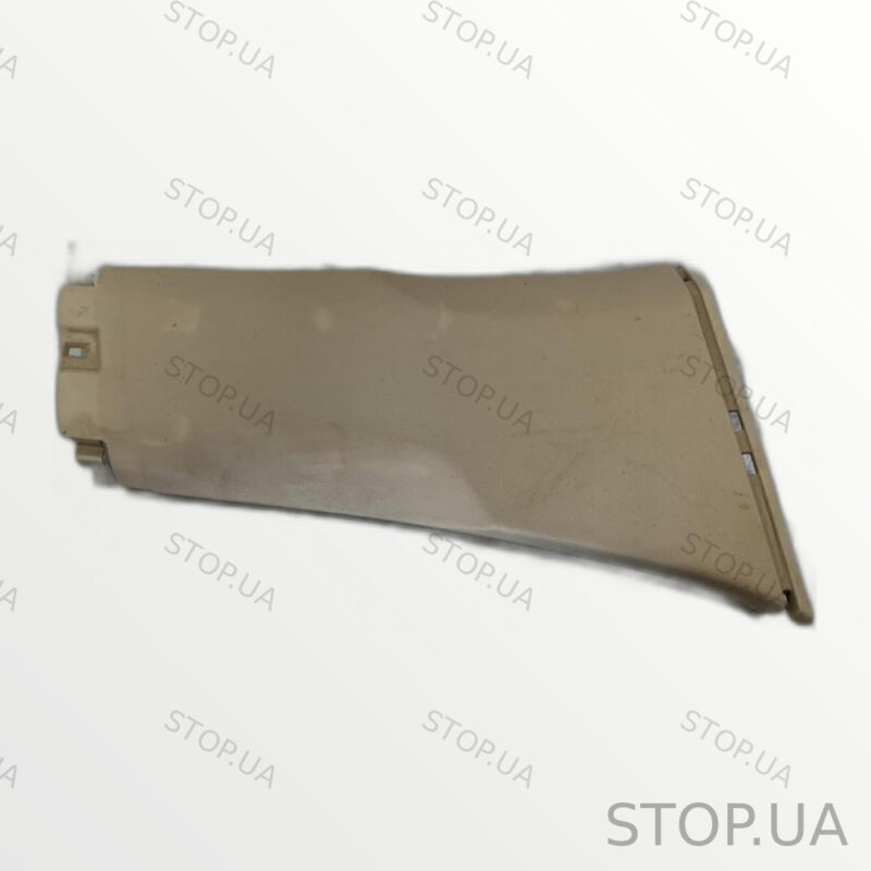 561867292 обшивка средней стойки правая Обшивка средней правой стойки Volks