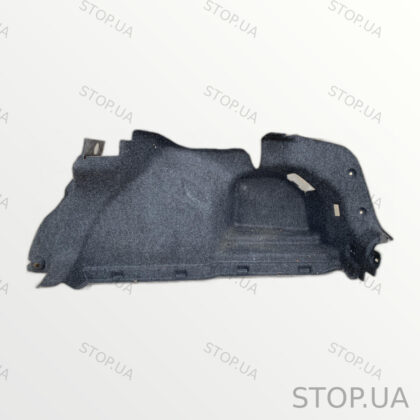 561867428K обшивка багажника боковая правая Обшивка багажника боковая права