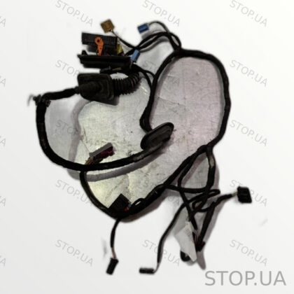 561971120 электропроводка двери передней левой Электропроводка двери передн