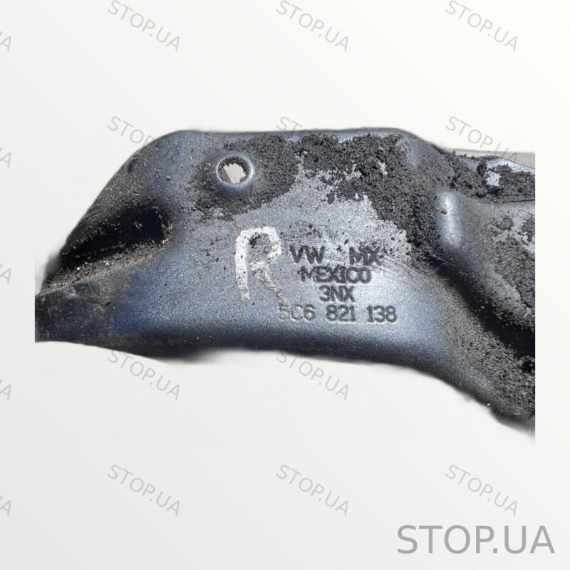 5C6821138 кронштейн крыла правый Кронштейн правого крыла Volkswagen Jetta 6 — изображение 2