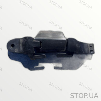 5C6857360A кронштейн ремня безопасности заднего среднего Кронштейн ремня бе