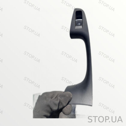 5C6867255 накладка ручки двери Накладка ручки задней левой двери Volkswagen