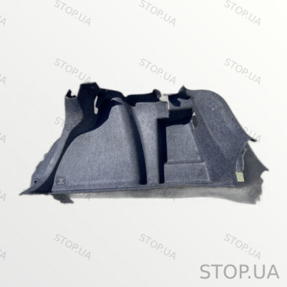 5C6867428 обшивка багажника правая Обшивка багажника правая Volkswagen Jett