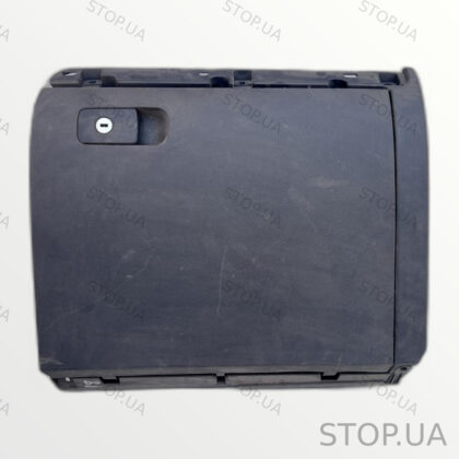 5C7857097 бардачок пассажирский 5C7857097 Бардачок пассажирский Volkswagen