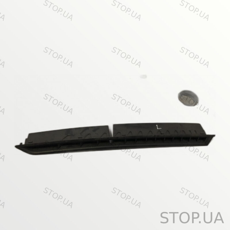 5E0819635 рамка воздуховода лобового стекла левая Skoda 5E0819635 Рамка воз