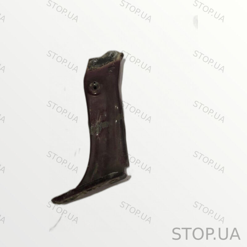5E0821142 кронштейн крыла правый Skoda Octavia A7 13-17 кронштейн правого к