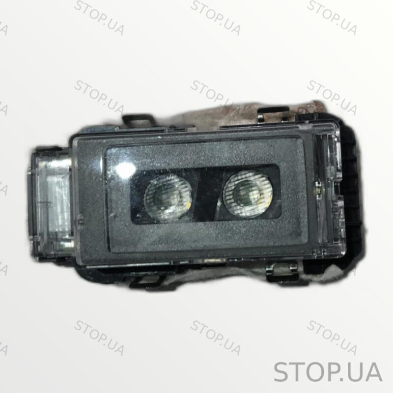 5H9947303 плафон водительского козырька Плафон водительского козырька Volks