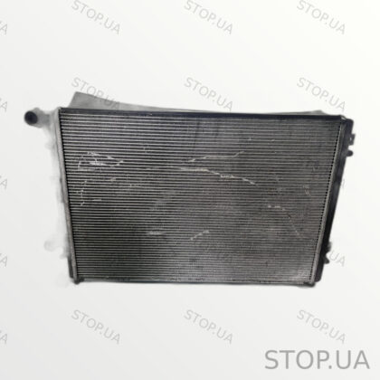 5K0121253B радиатор охлаждения двигателя 5K0121253B Радиатор охлаждения дви