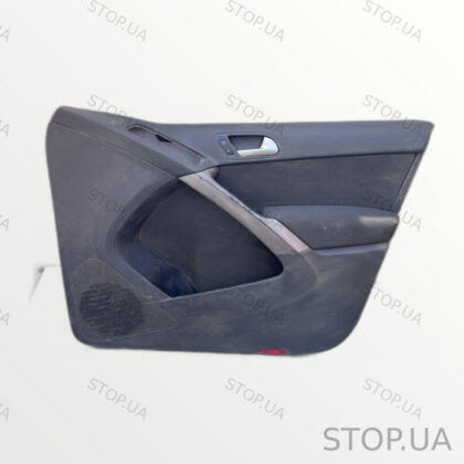 5N0867012 дверная карта передняя правая Дверная карта передняя правая Volks