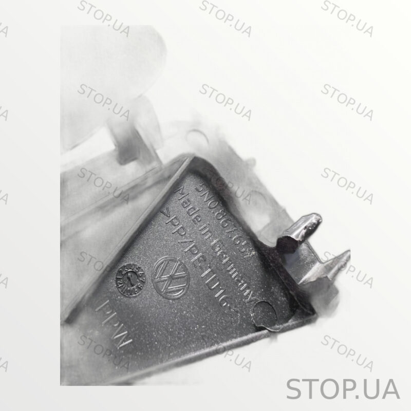 5N0867657 заглушка обшивки крышки багажника левая 5N0867657 Заглушка обшивк — изображение 2