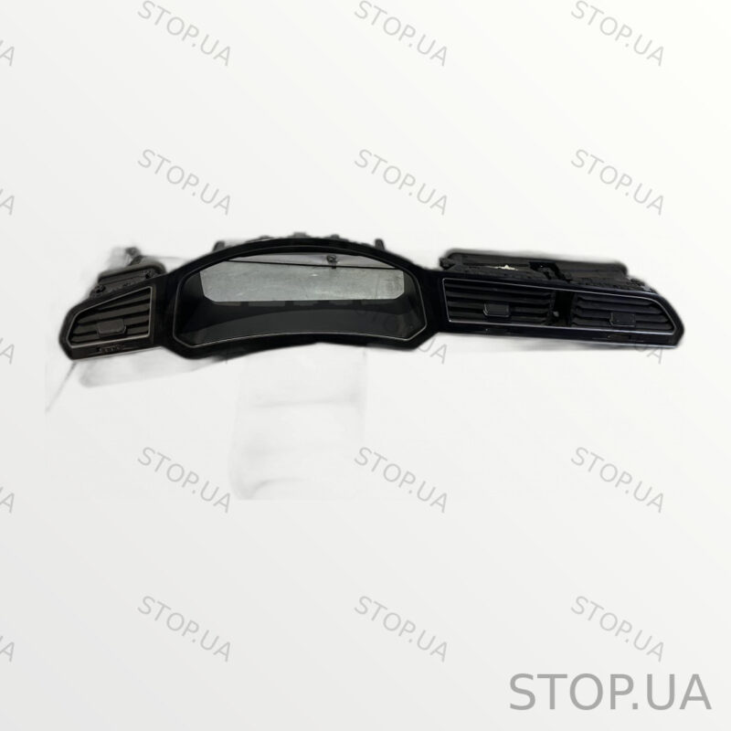 5NN858019 рамка консоли Рамка консоли Volkswagen Tiguan 2.0 TSI 2021-2024 Р